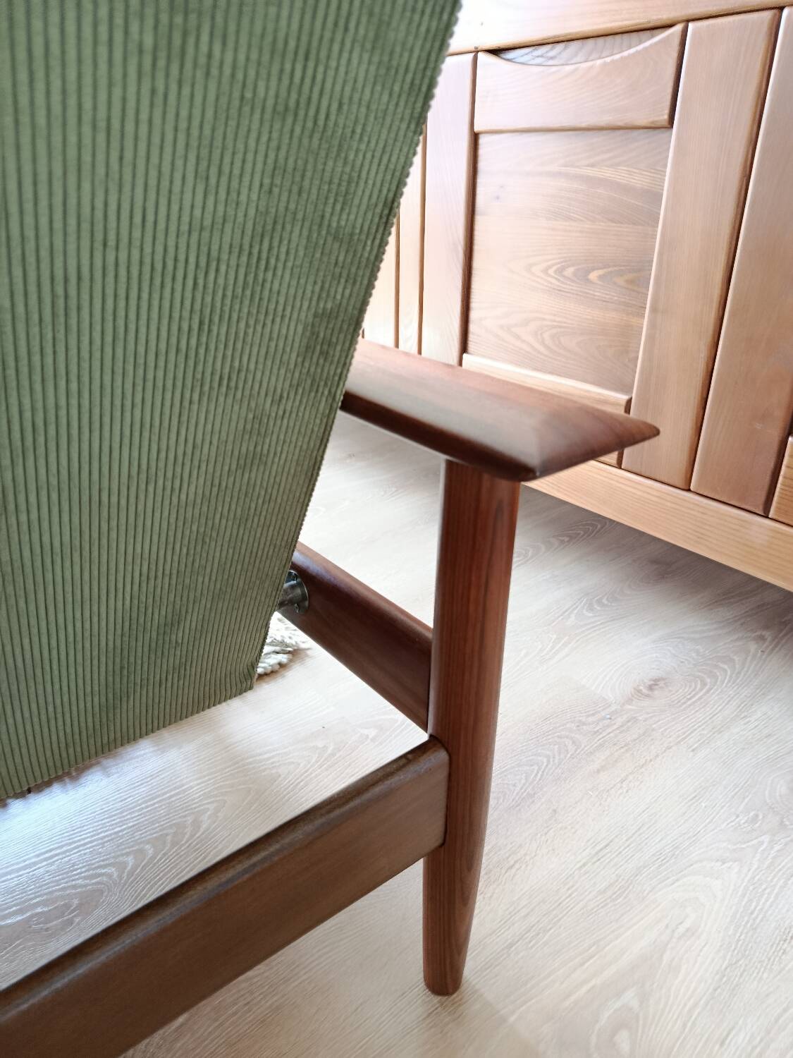 Scandinavian daybed Guermonprez
