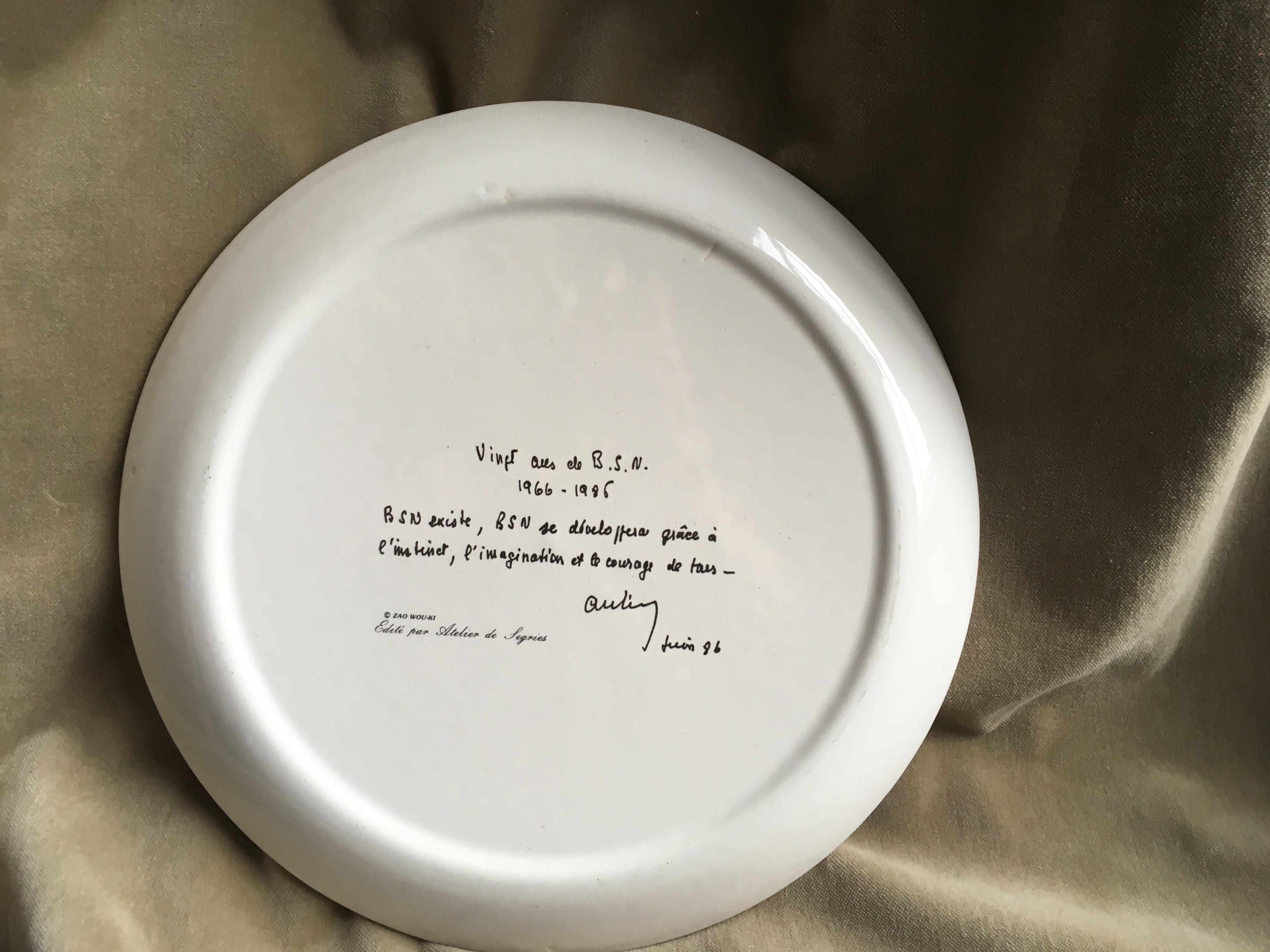 Plate signed by Zao wou - ki 1986, Orchid design
