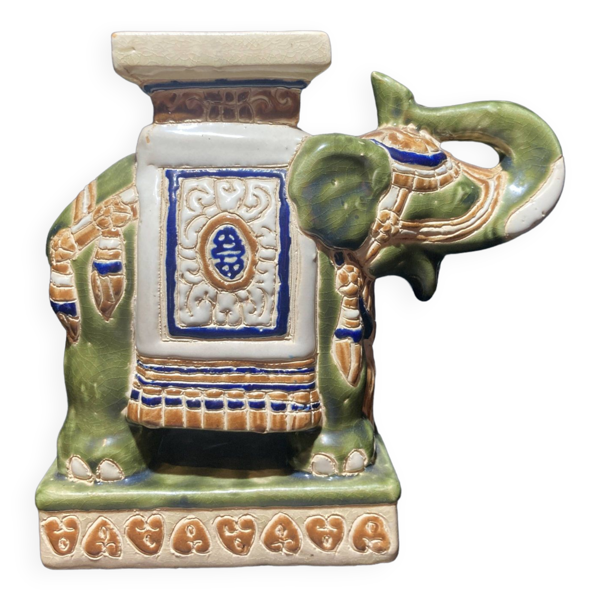 Vase en forme d'éléphant