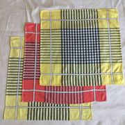 3 red/yellow bistro napkins 47 x 47
