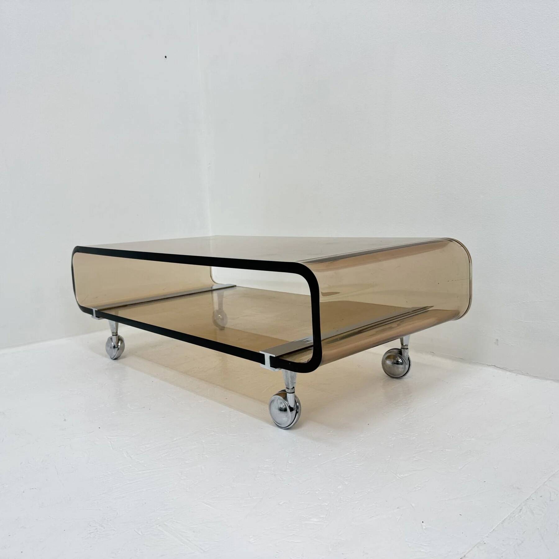 Mid-century plexiglas design coffee table by Michel Dumas for Roche Bobois, 1972