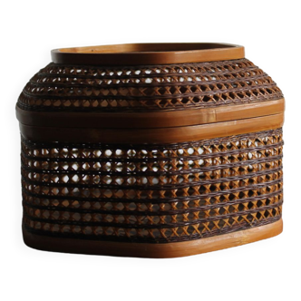 Octagonal cane box