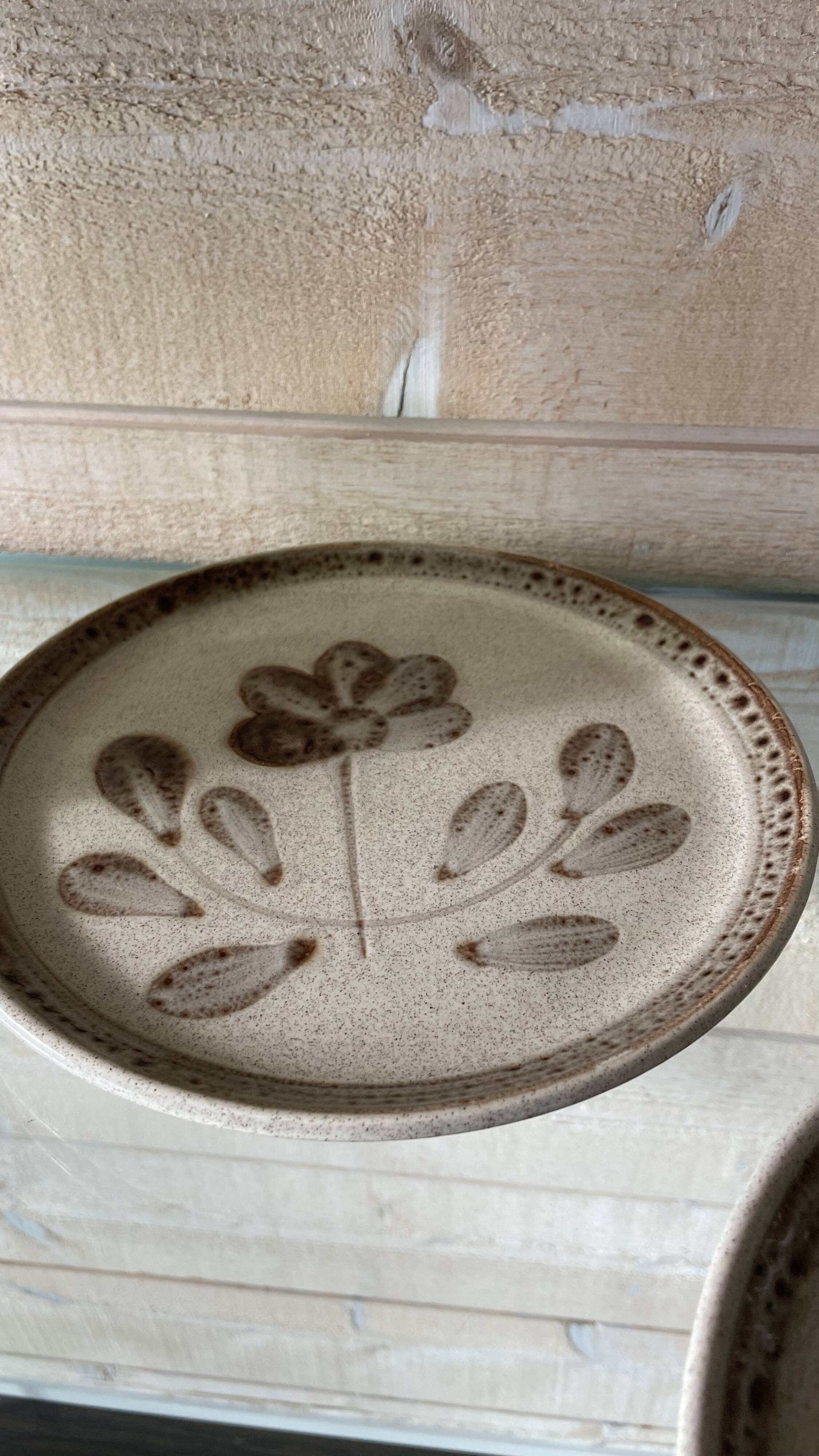 Set of 6 Sarreguemines stoneware dessert plates, Jocelyne pattern