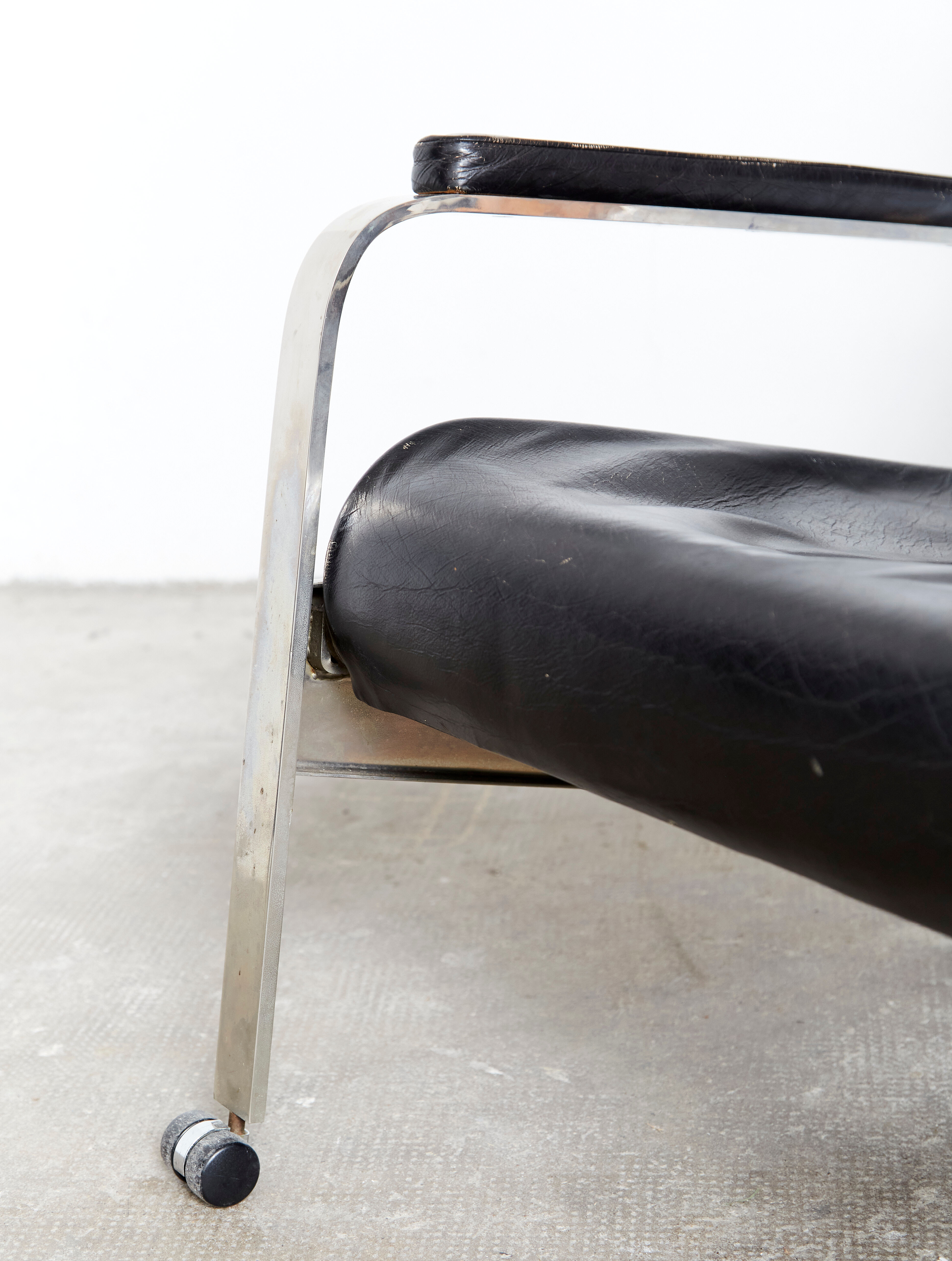 Jean Prouvé lounge chair D80 "Grand Repos" for Tecta