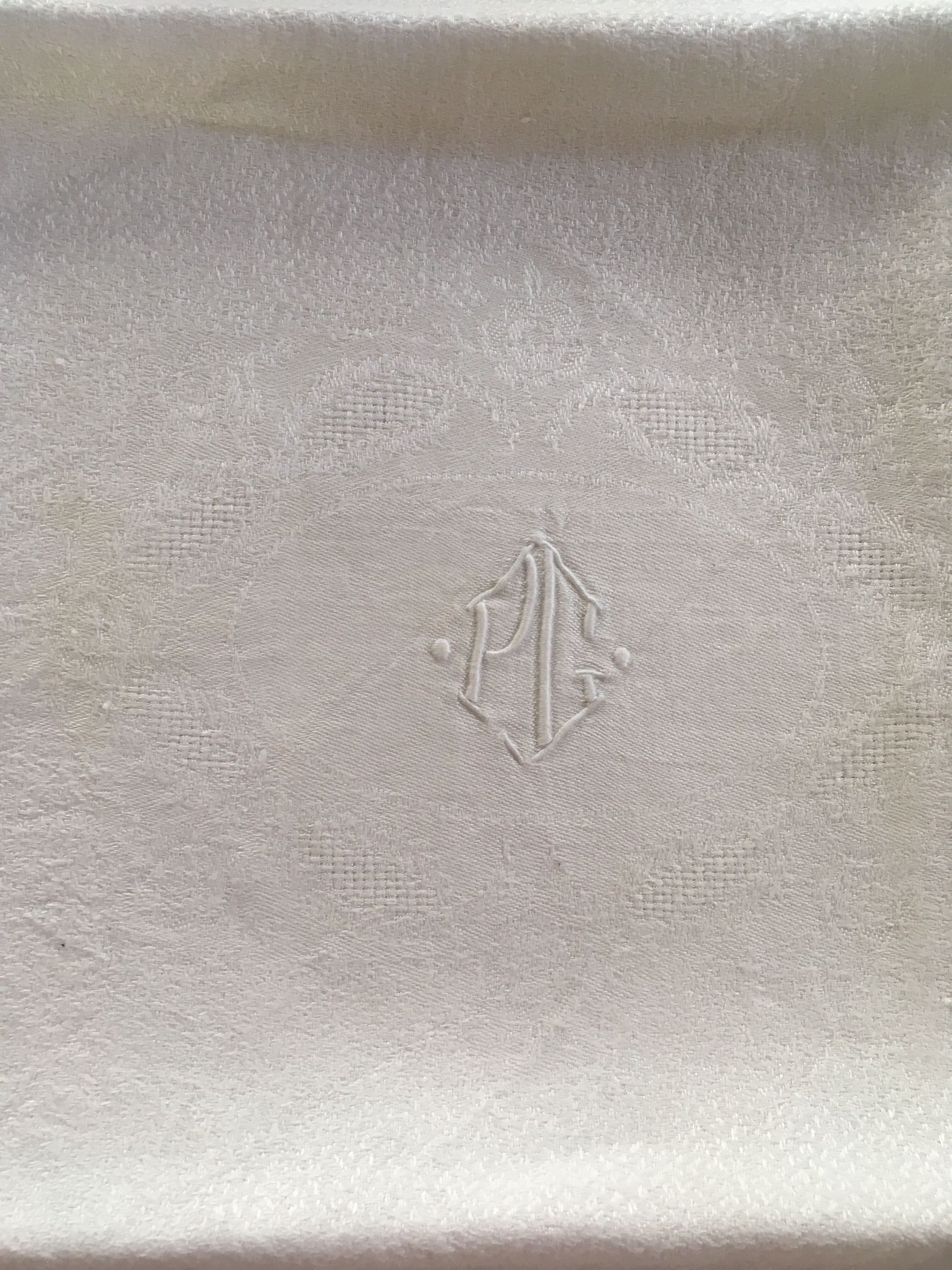 6 old damask linen napkins.