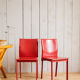 Paire de chaises en cuir