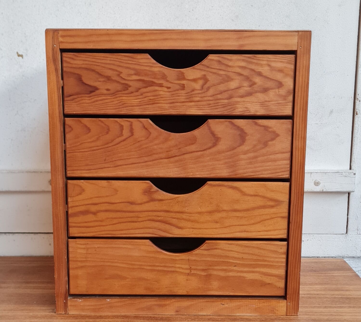 Wooden drawer box