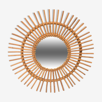 Sun-shaped rattan mirror