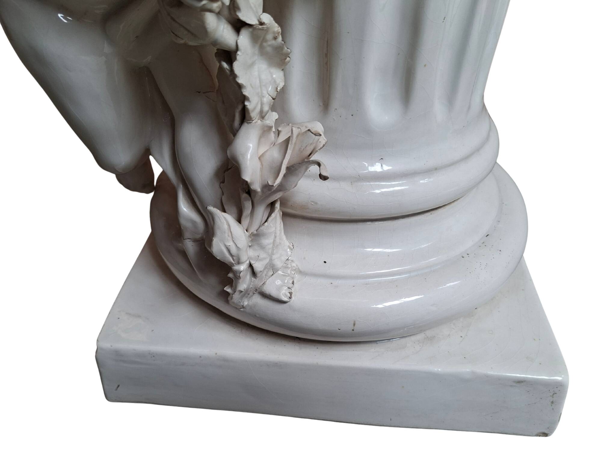 Elegante Colonna con Angeli in Ceramica – Stile Neo-Barocco (Anni '80)