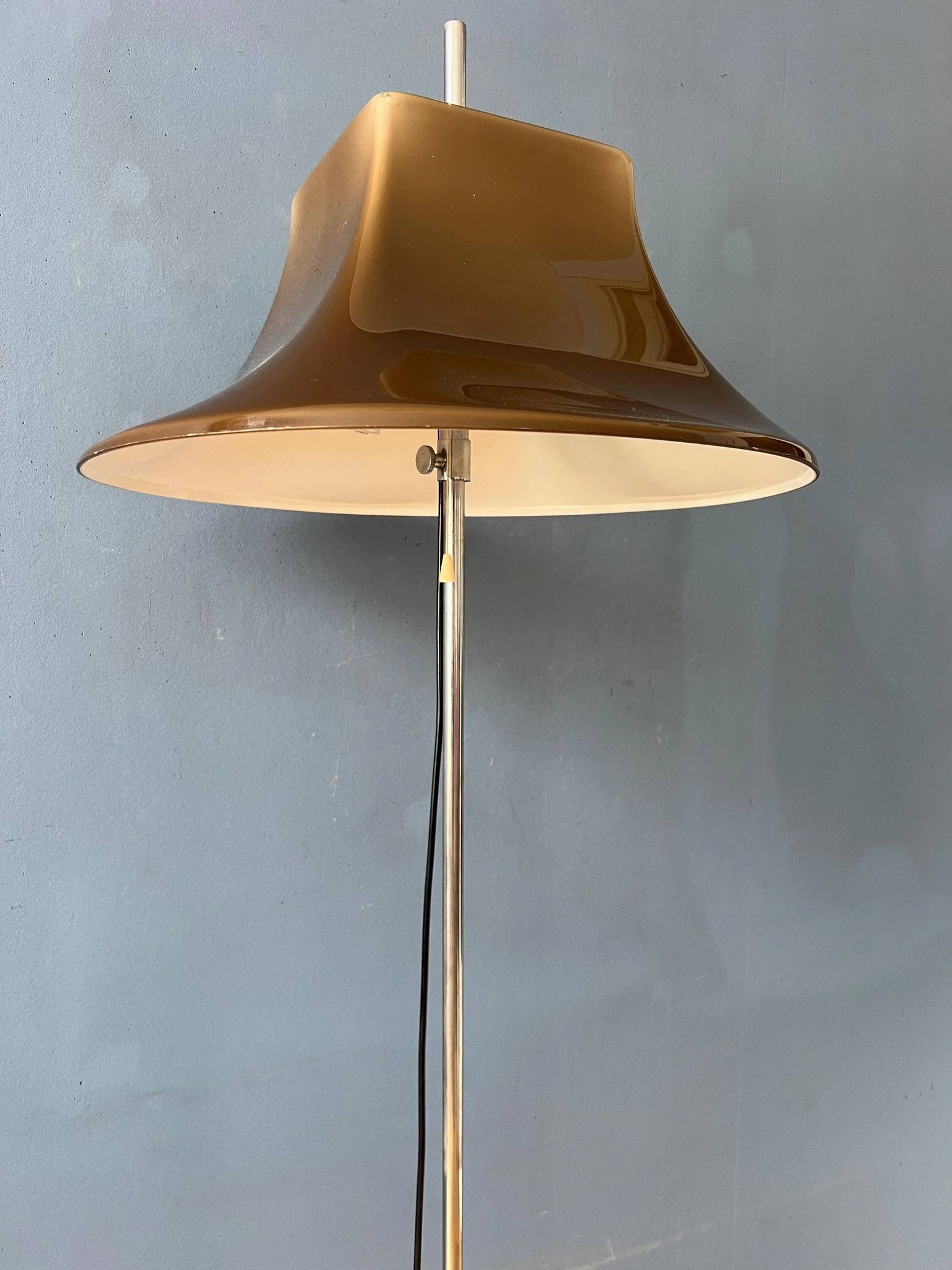 Lampadaire Space Age Mid-Century « Witch Hat » par Willem Hagoort