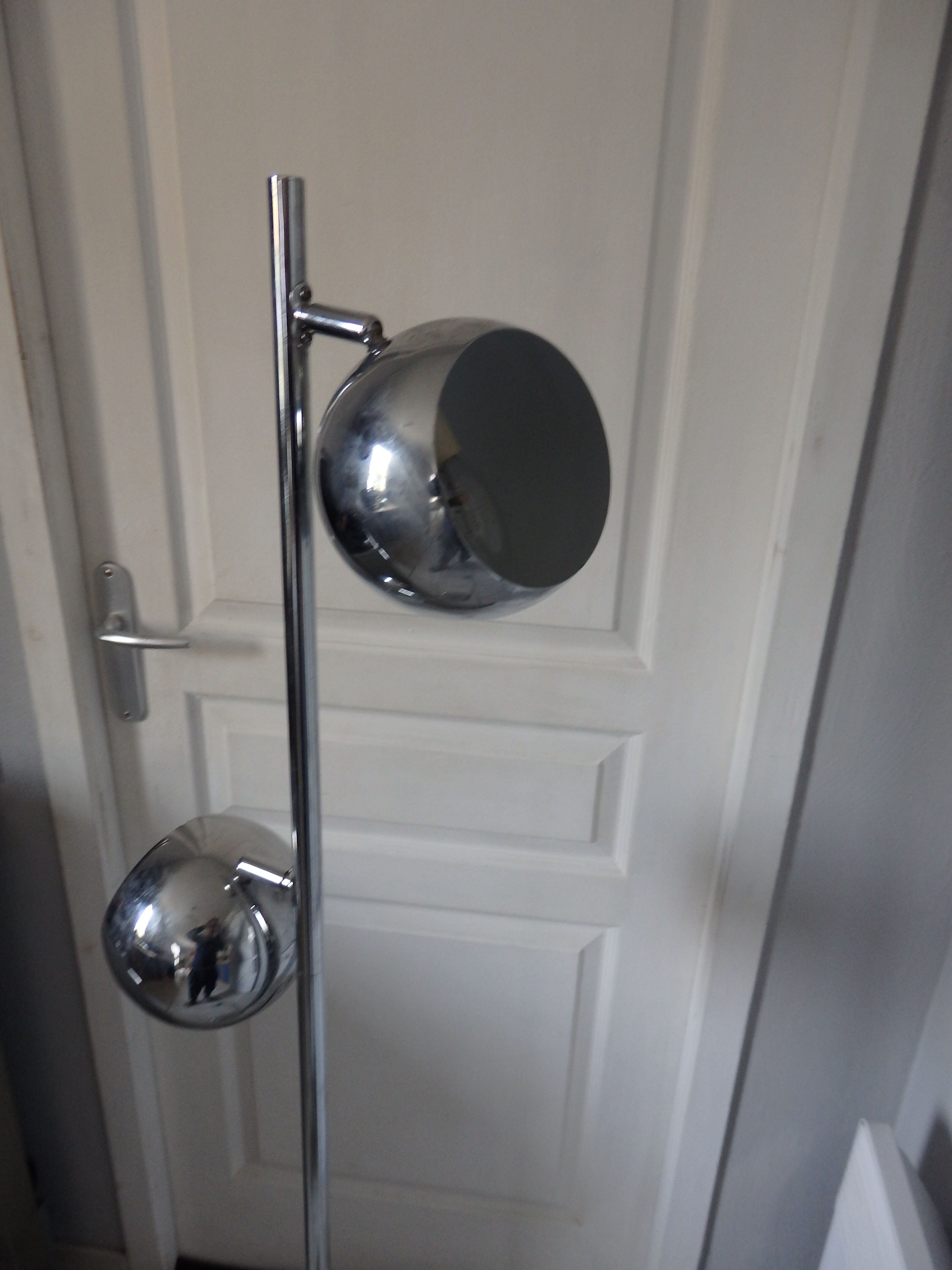 Vintage chrome floor lamp with two adjustable ball spotlights