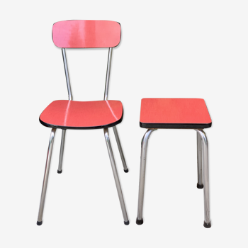 Chaise et tabouret formica rouge