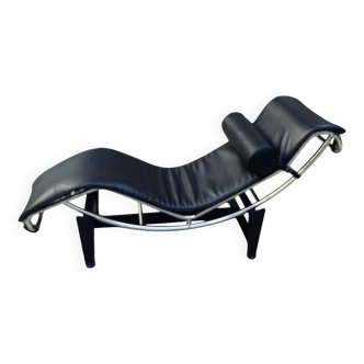 Le Corbusier LC4 armchair