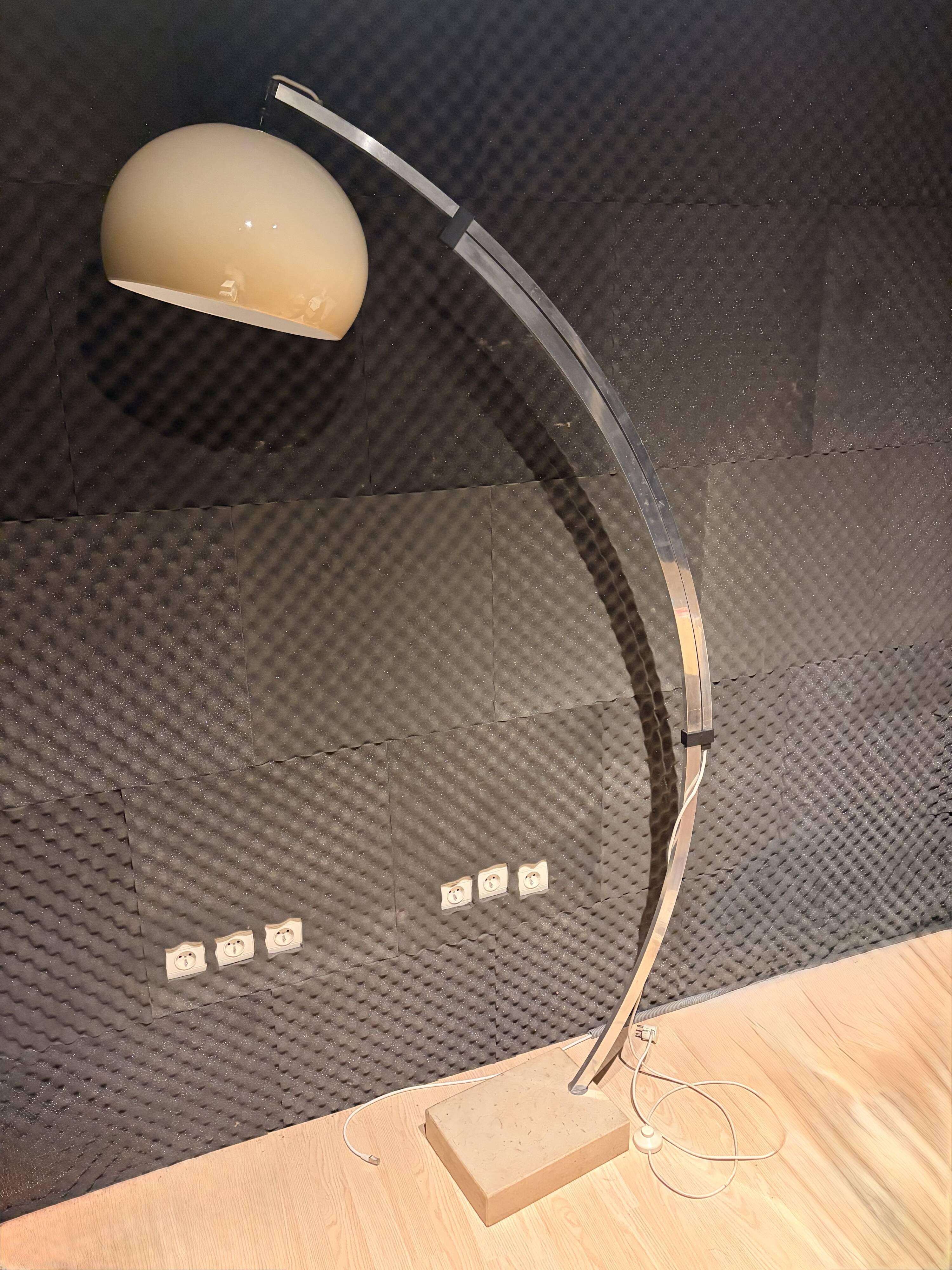 Vintage Italian Arc Floor Lamp from the 1970s – attributed to Harvey Guzzini