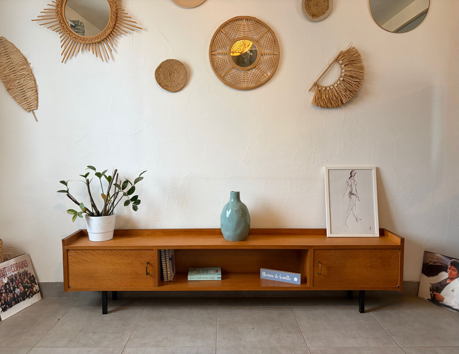 Vintage low oak sideboard (shallow)