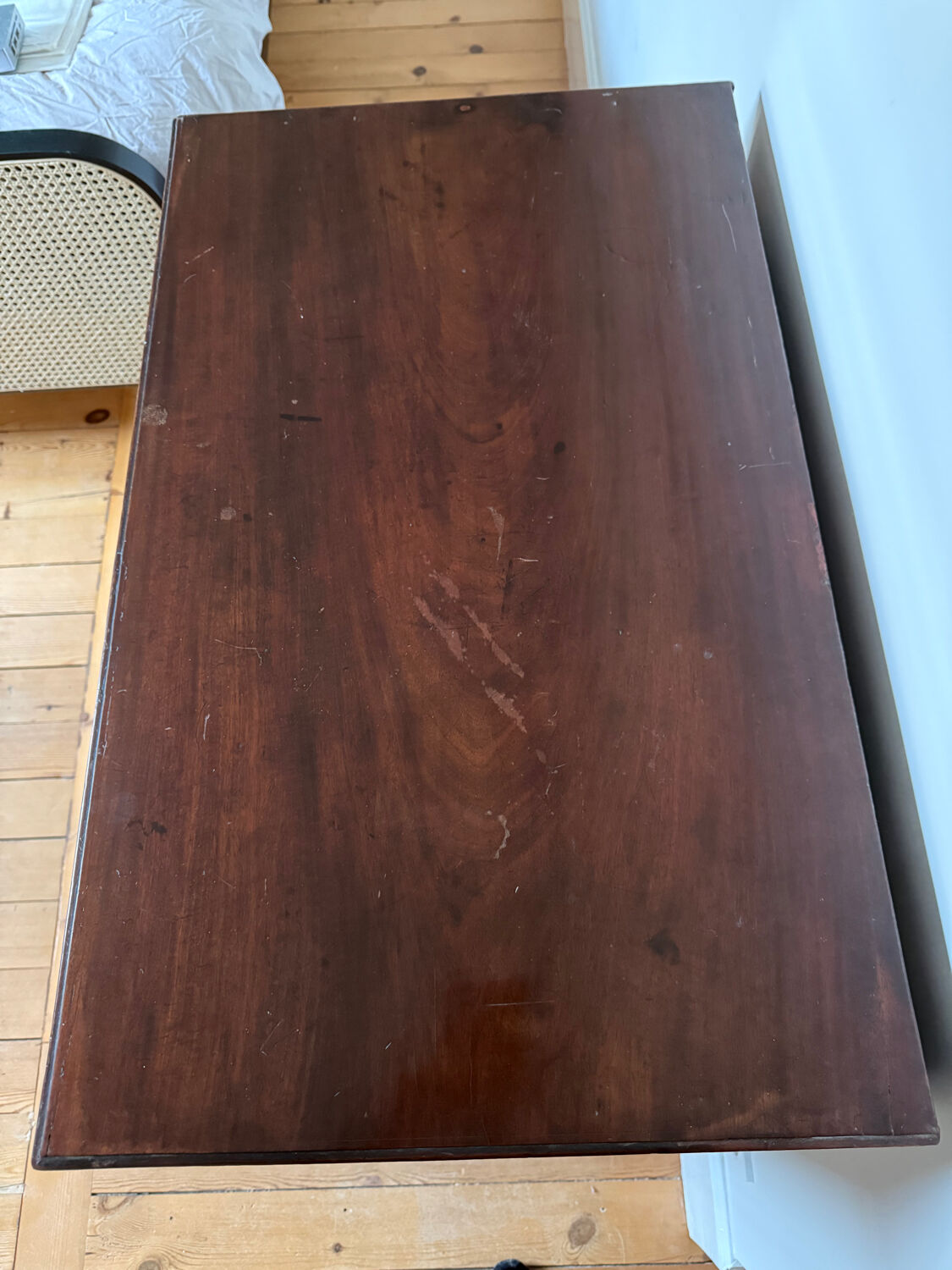 George III Commode in Flamed Mahogany - Hepplewhite Style, circa 1800