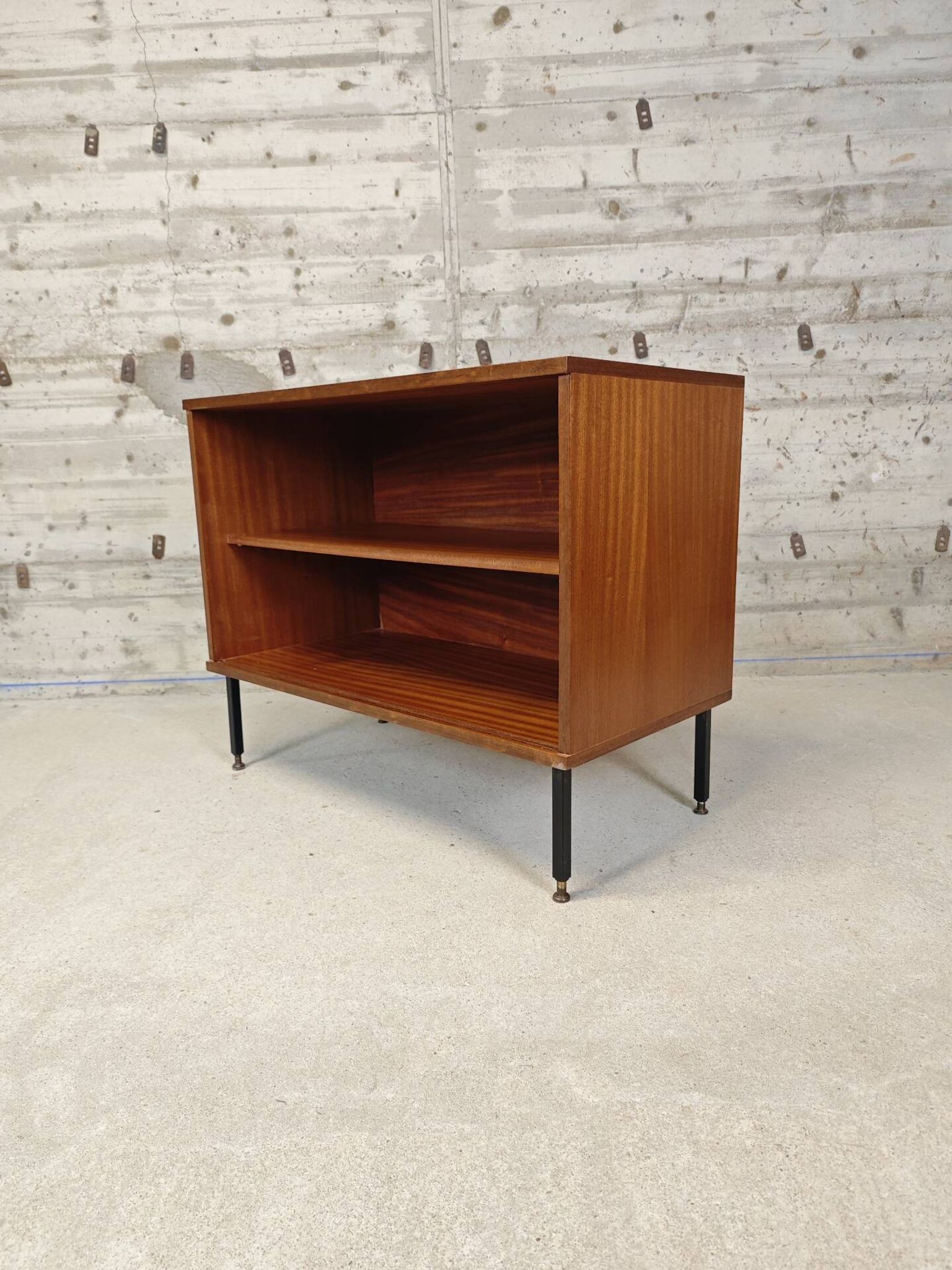 Buffet bas vintage
