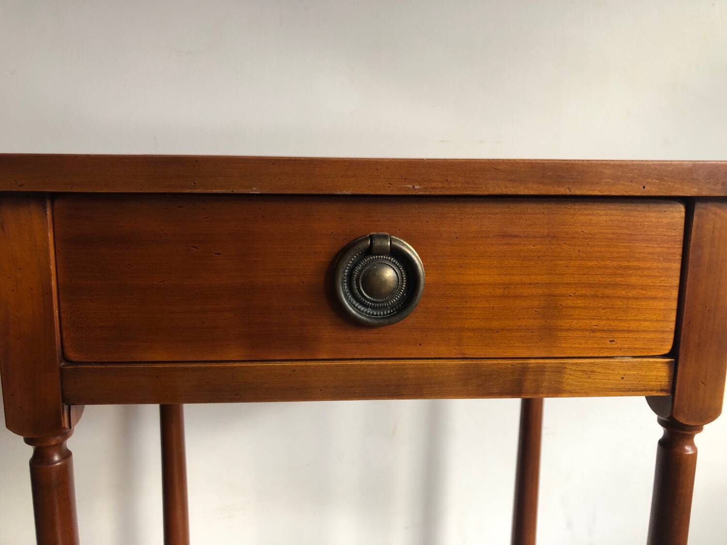 Classic bedside side table