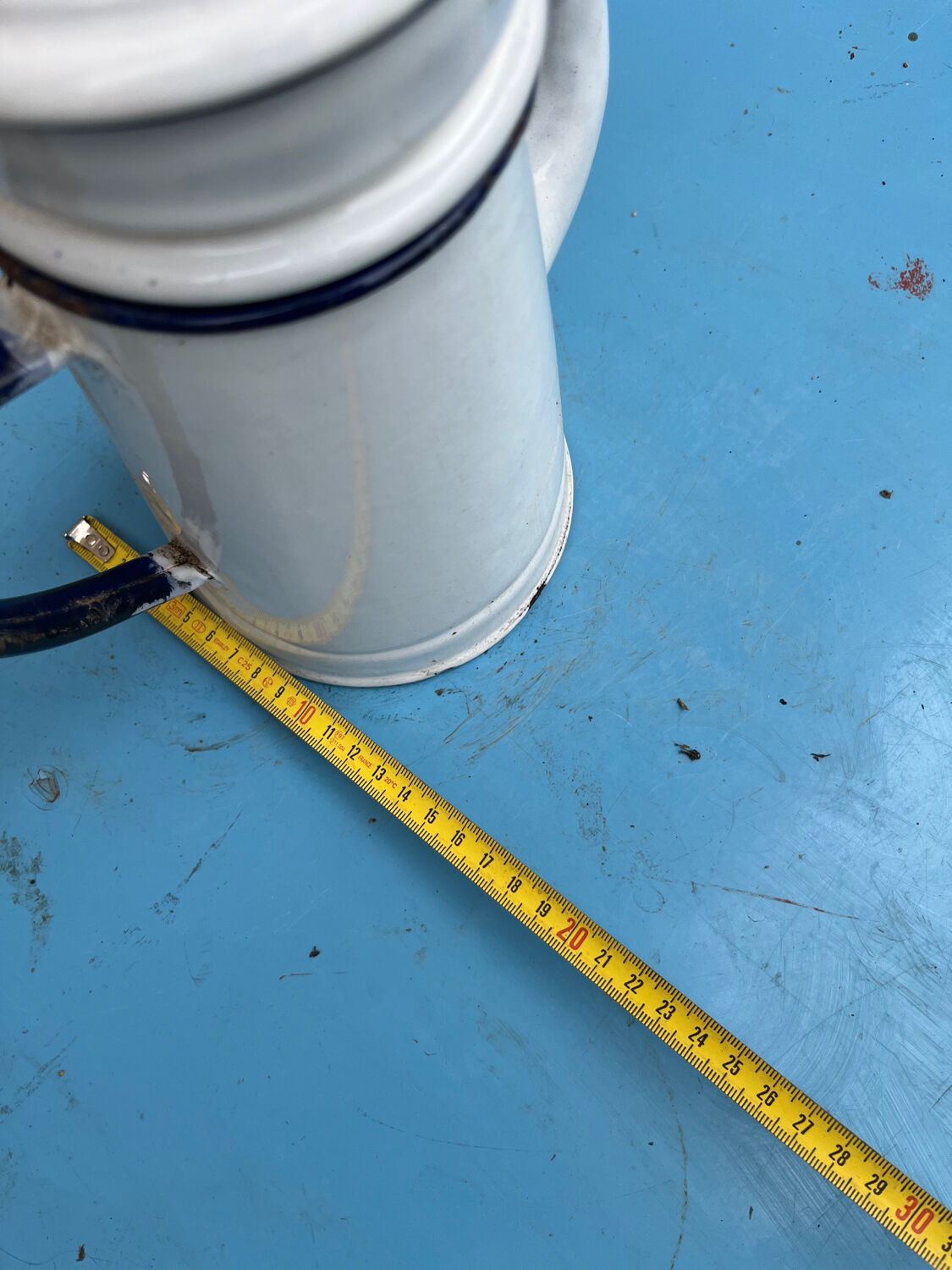 Enamelled coffee maker