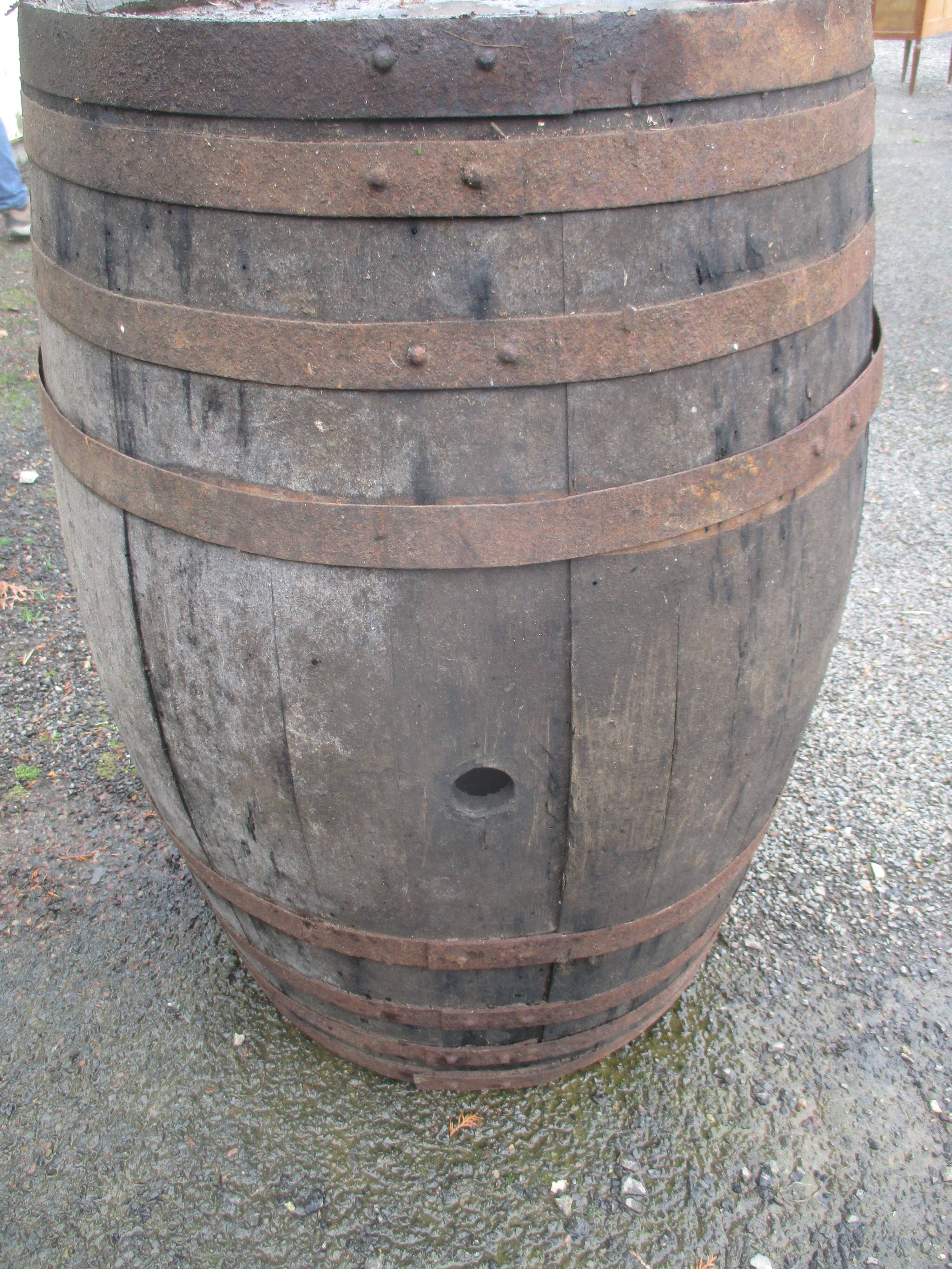 Wooden barrel barrel