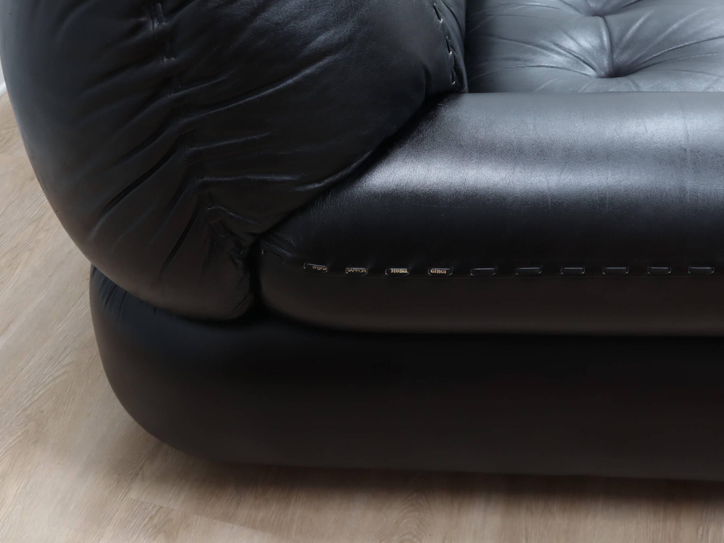 3-Seater black leather Sapporo sofa by Mobil Girgi 1970s