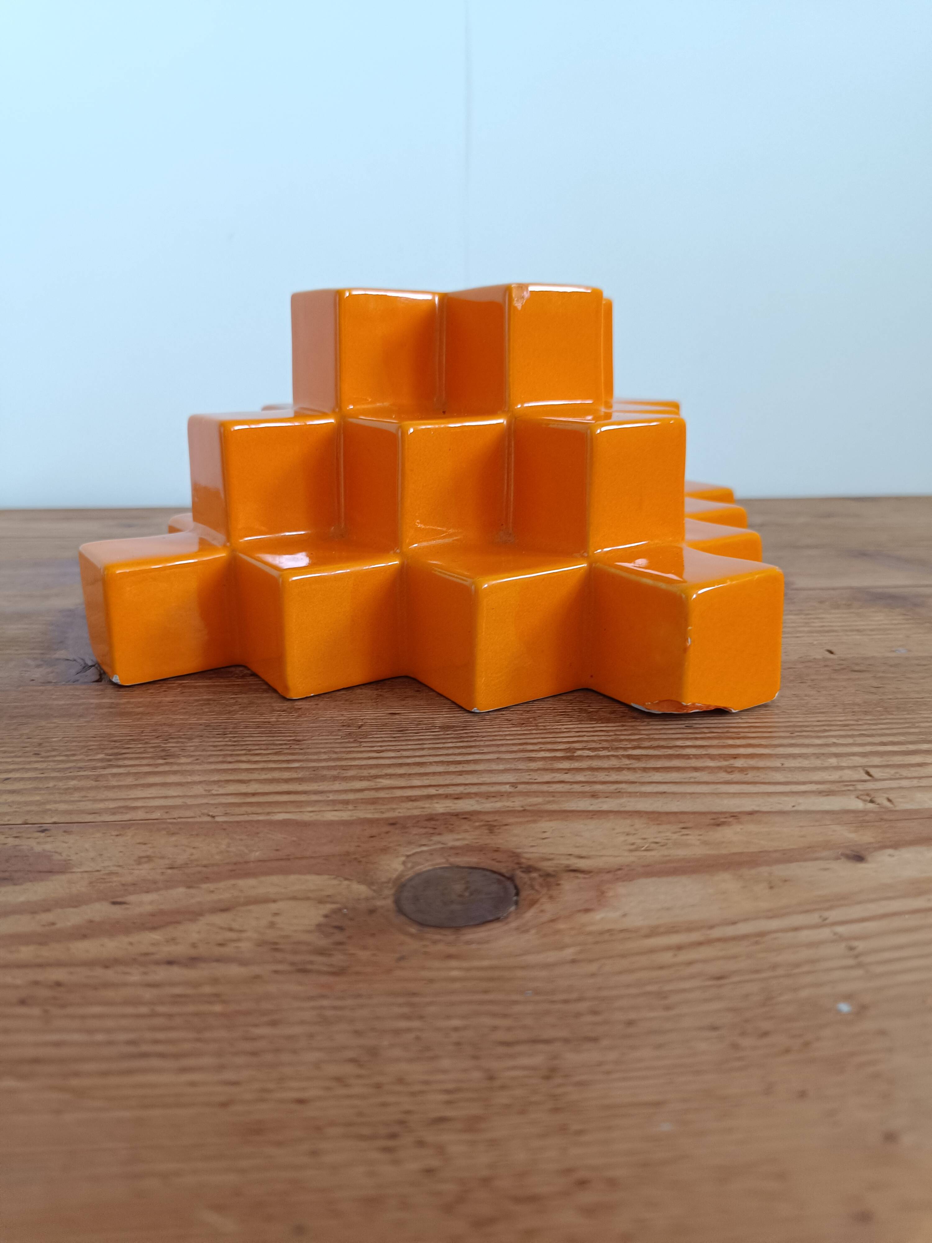 Pyramid vase in orange ceramic by Makio Hasuike for Gabbianelli, 1970
