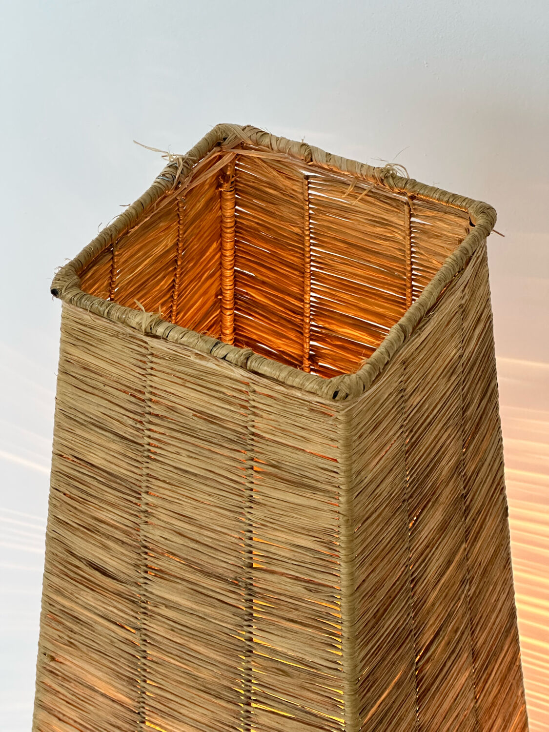 Table lamp in metal and raffia, 50s design