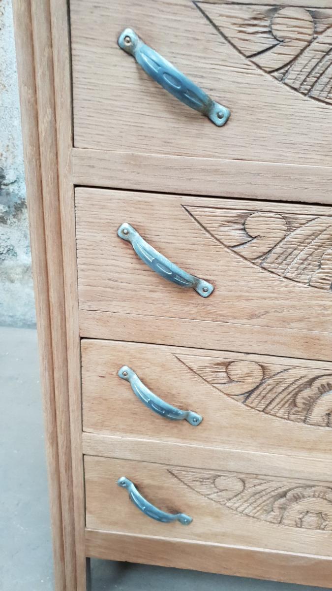 Vintage chest of drawers