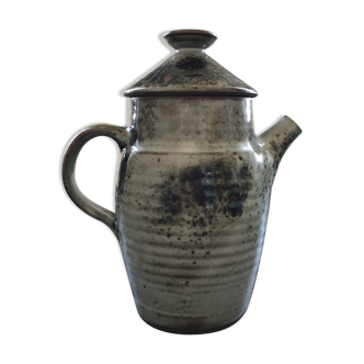 Morvan sandstone pitcher pot