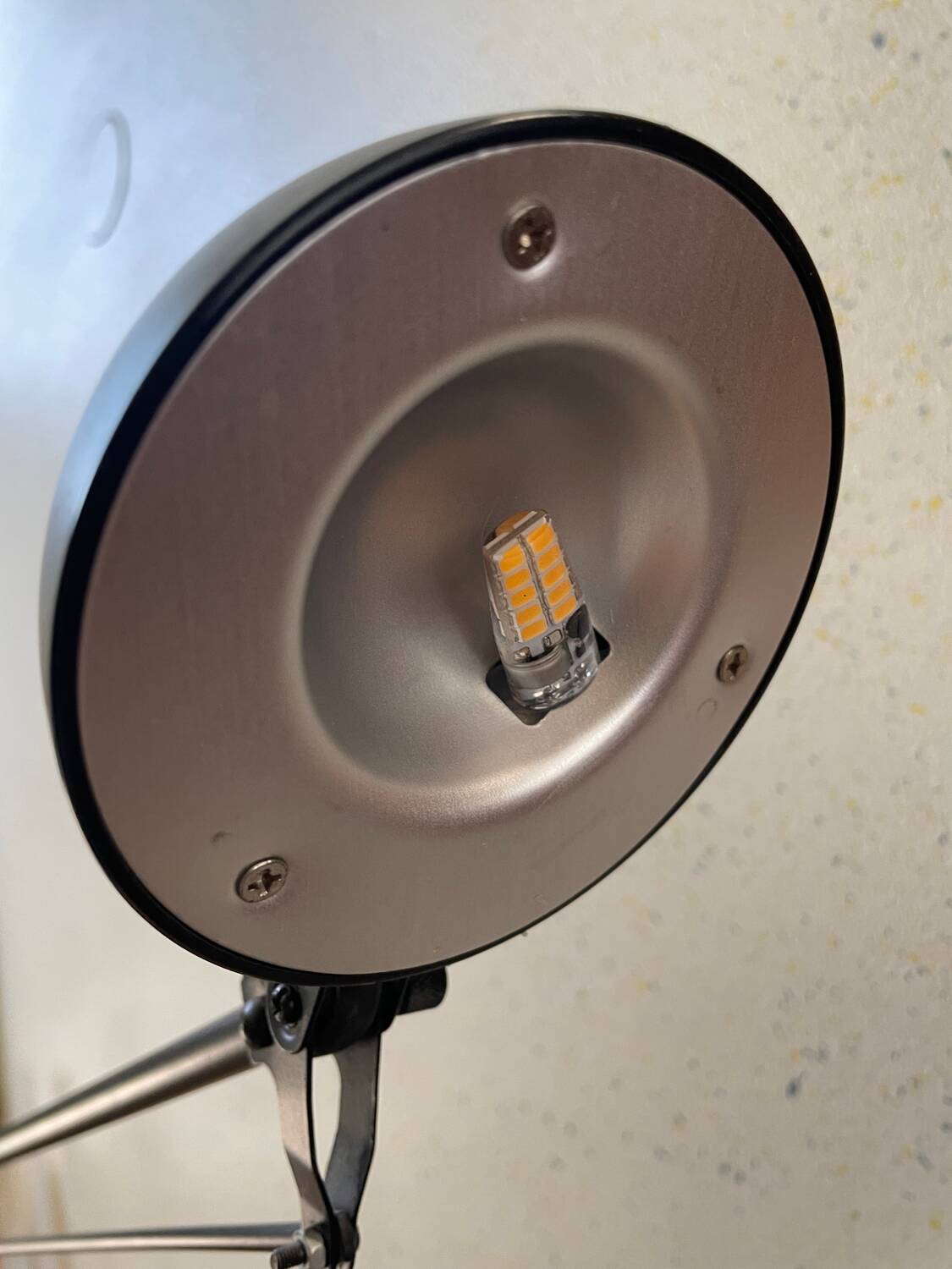 Articulated pendulum lamp 1980