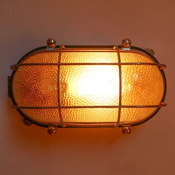 Ancienne applique en verre martelé grillagé