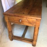 Farm table