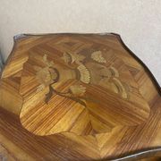 Pair of bedside tables in rosewood veneer on all sides. Louis XV style