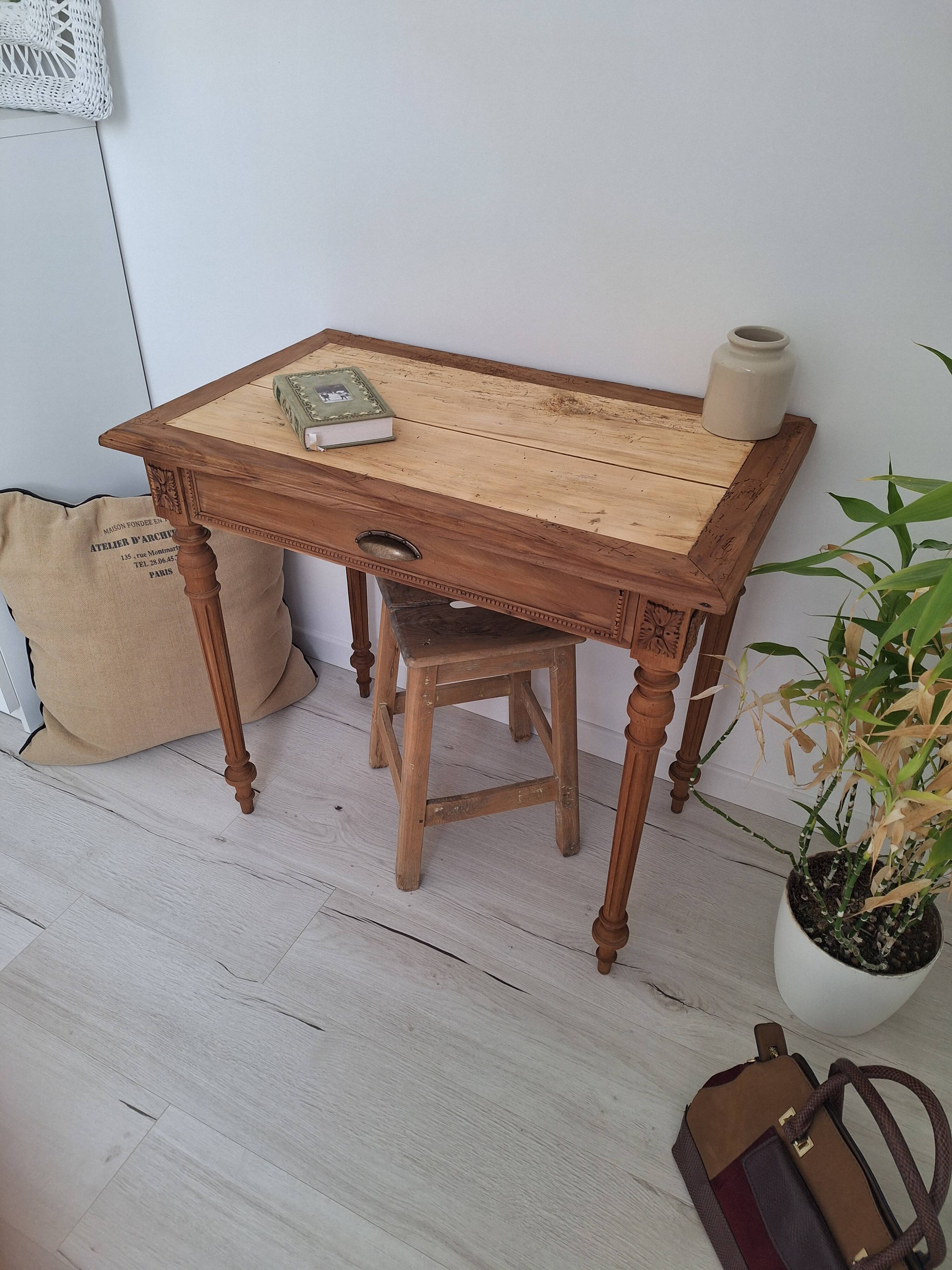 Antique solid wood desk – Late 19th century (1880-1900) – Restored