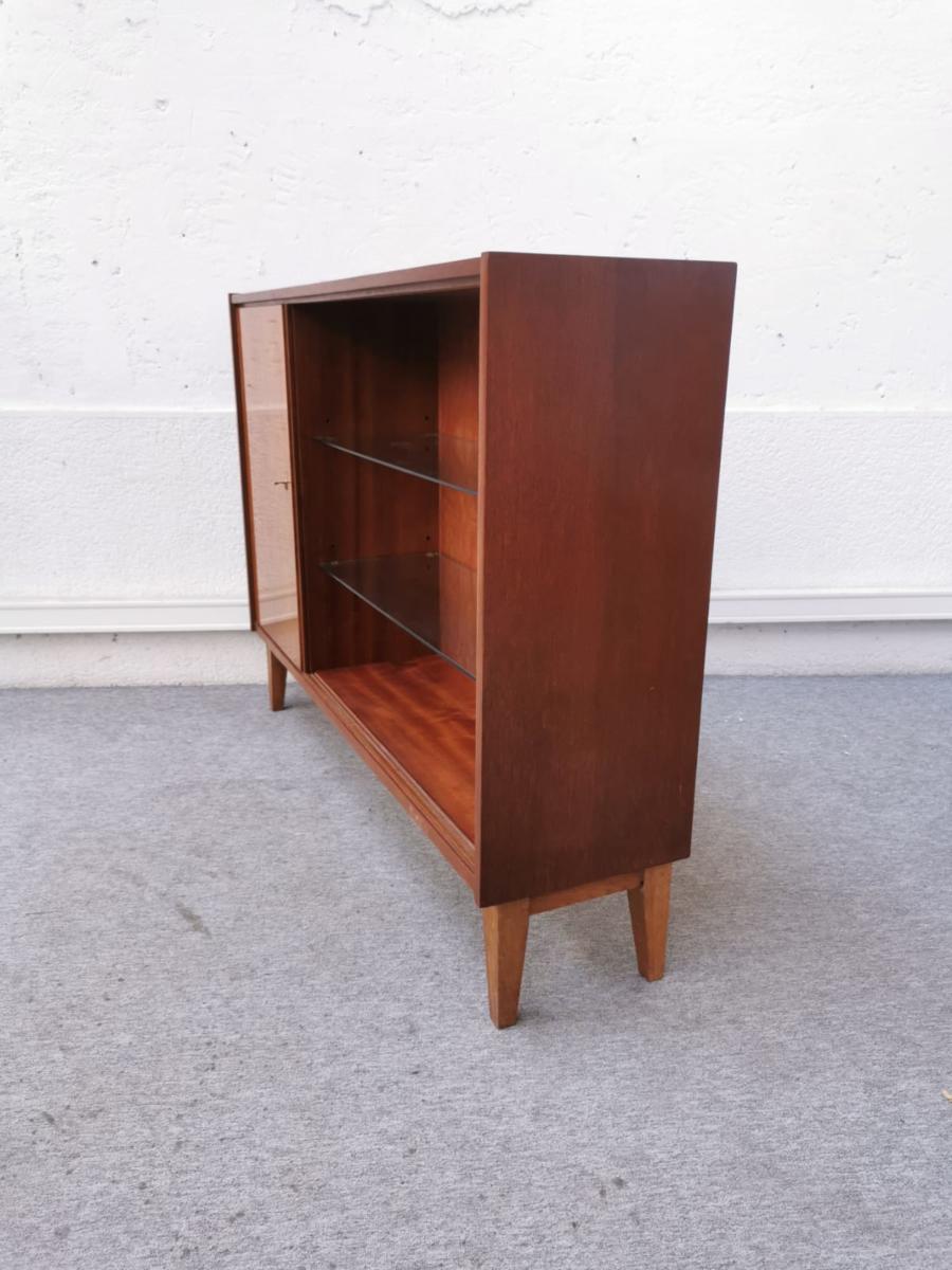 Compass foot bookcase