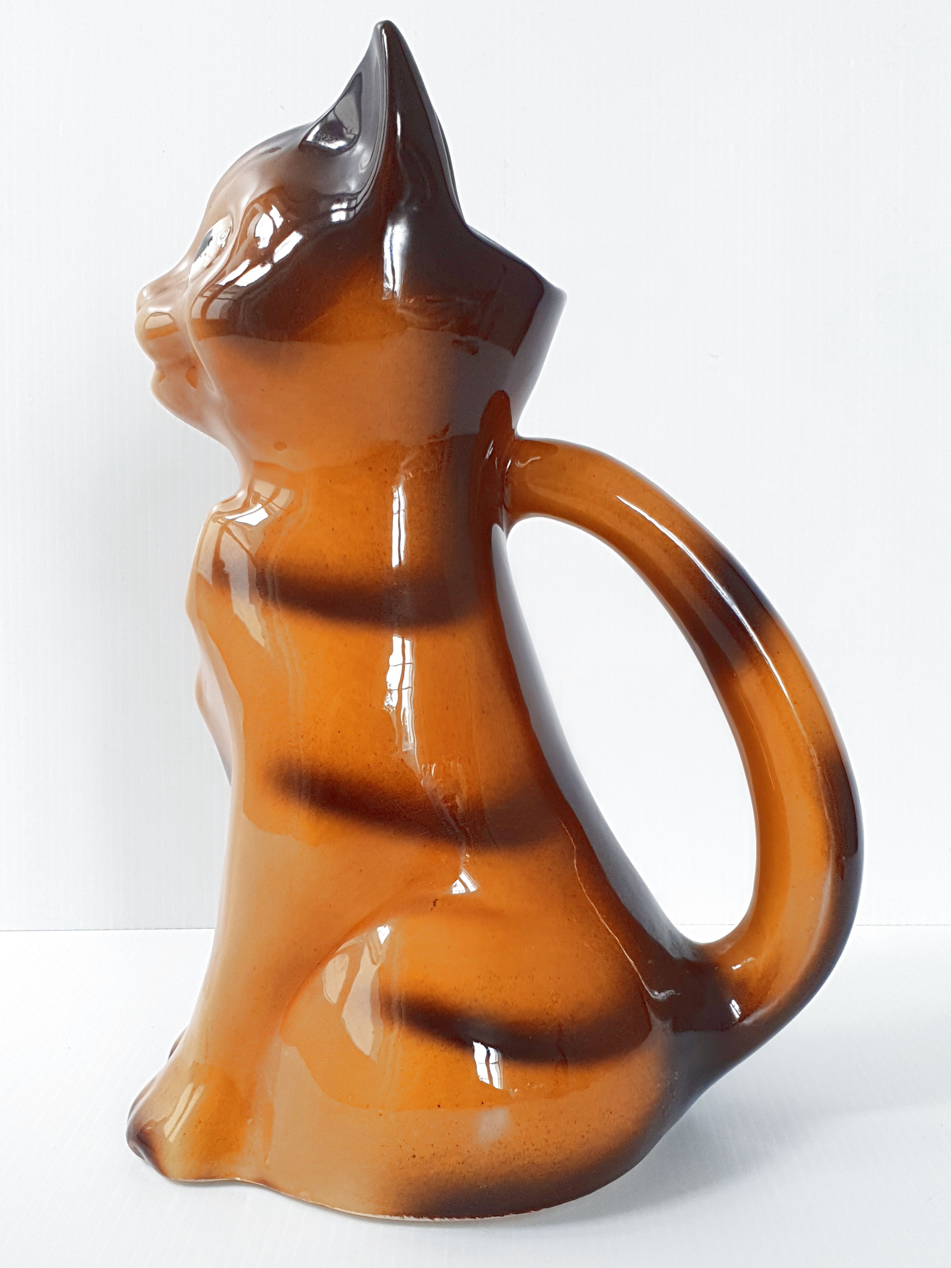 Vintage ceramic cat pitcher  1960
