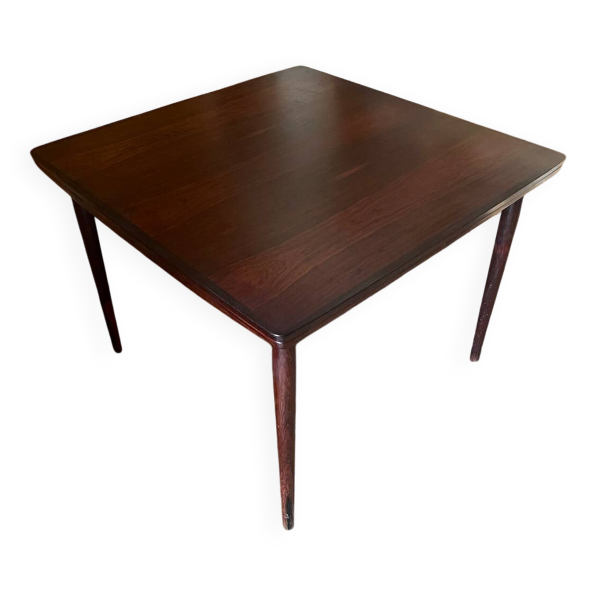 Mobel extendable Scandinavian dining table