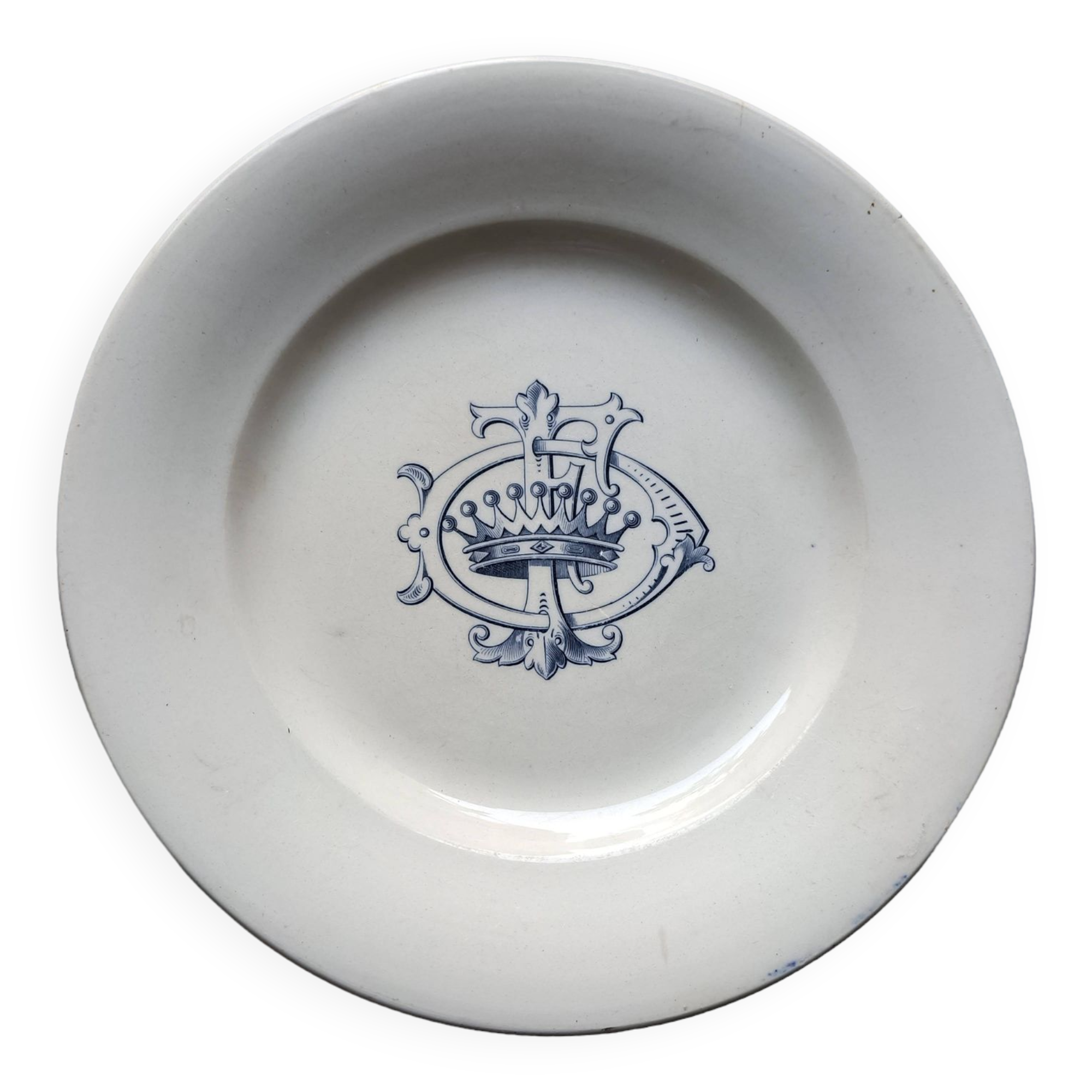 Sarreguemines plate, numbered 'FD' with county crown