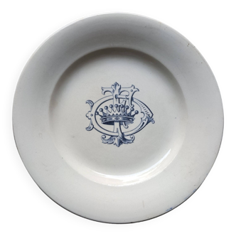 Assiette de Sarreguemines,  chiffrée 'FD' avec couronne comtale