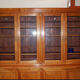 Bibliothèque deux corps en noyer blond