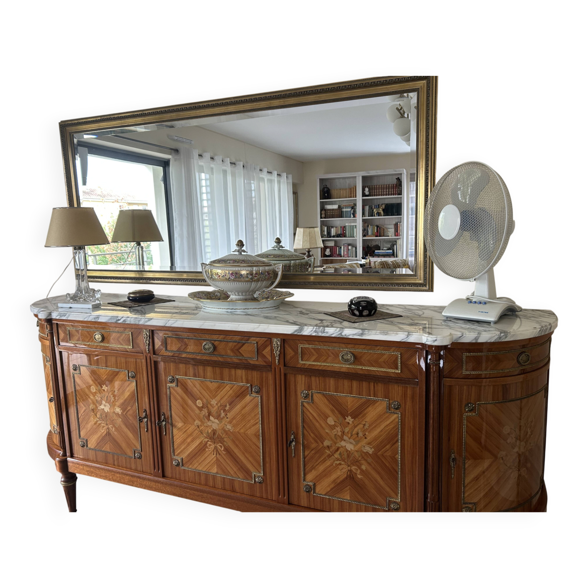 Magnificent sideboard / buffet