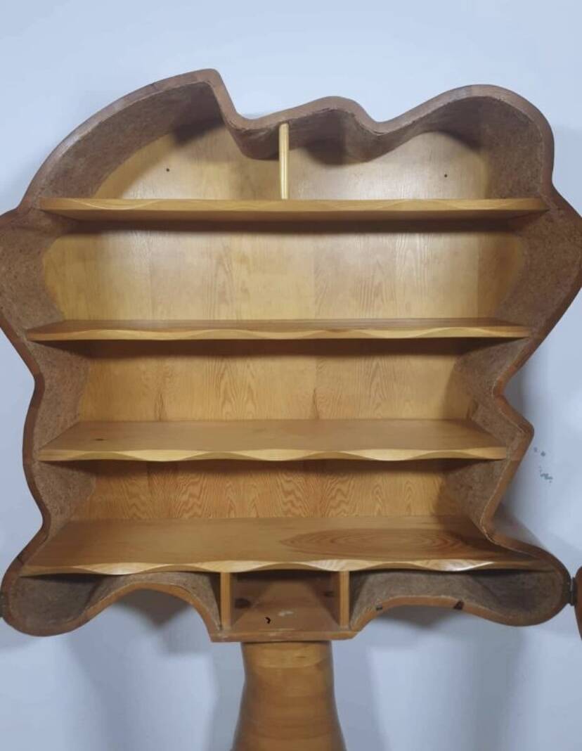 Tree-shaped wardrobe