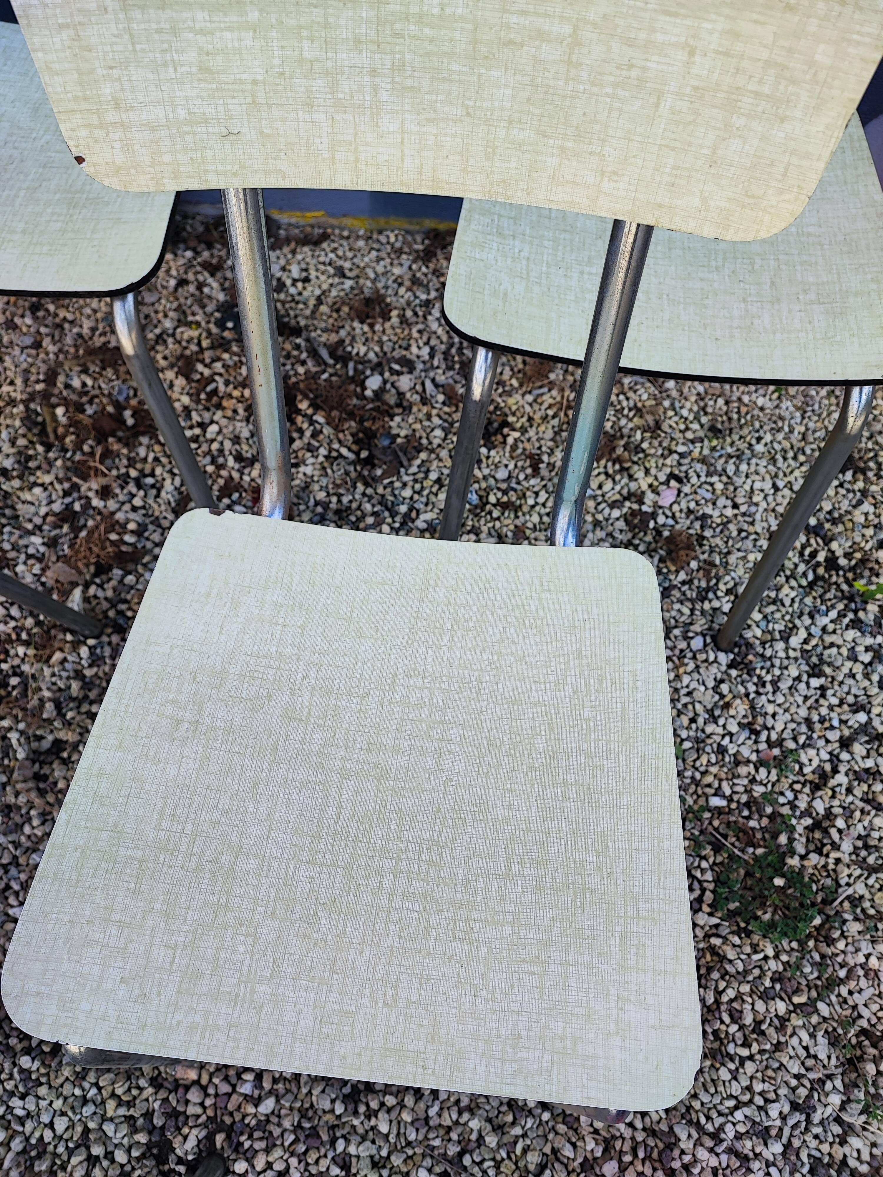 Lot 6 chaises formica jaune paille crème
