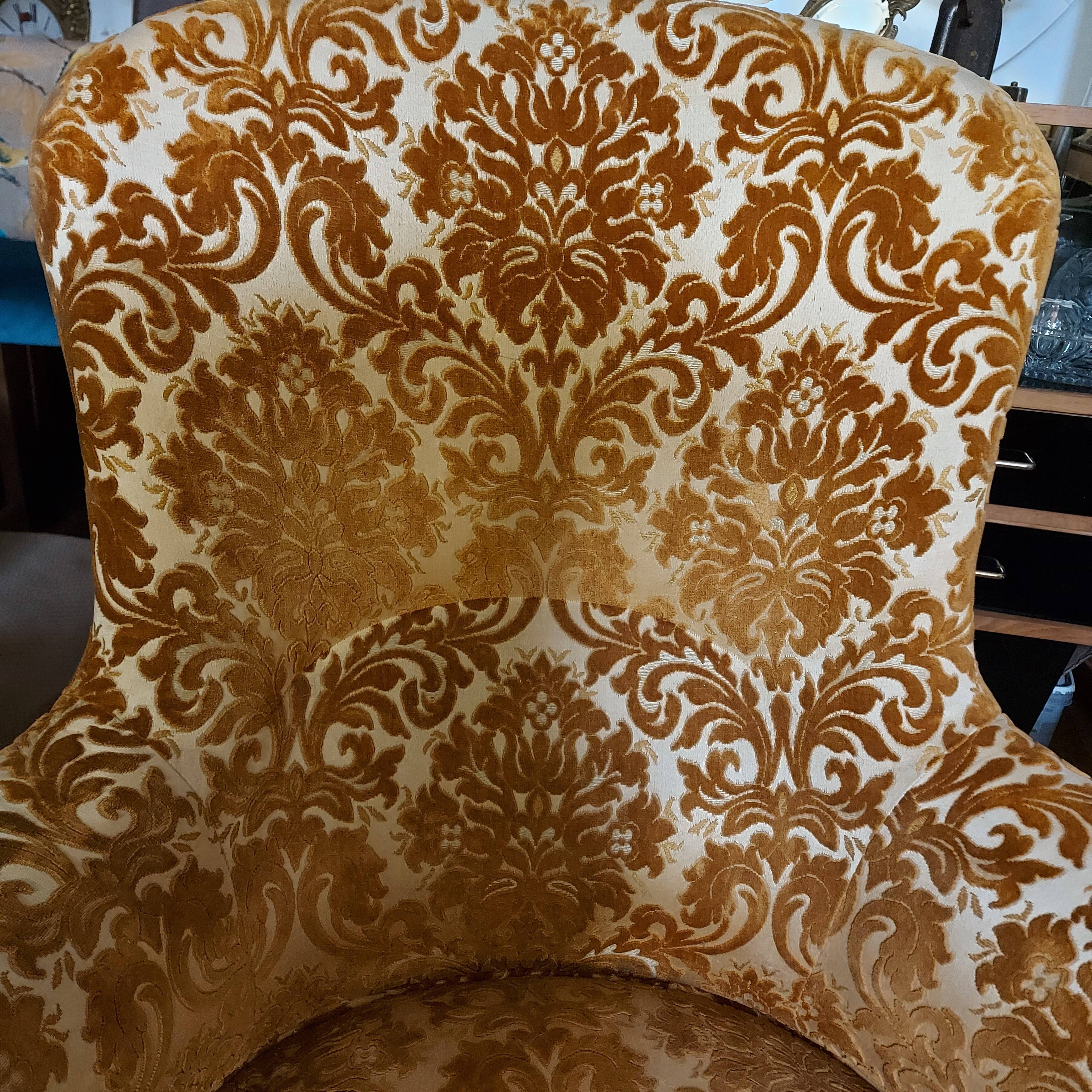 Pair of toads armchairs