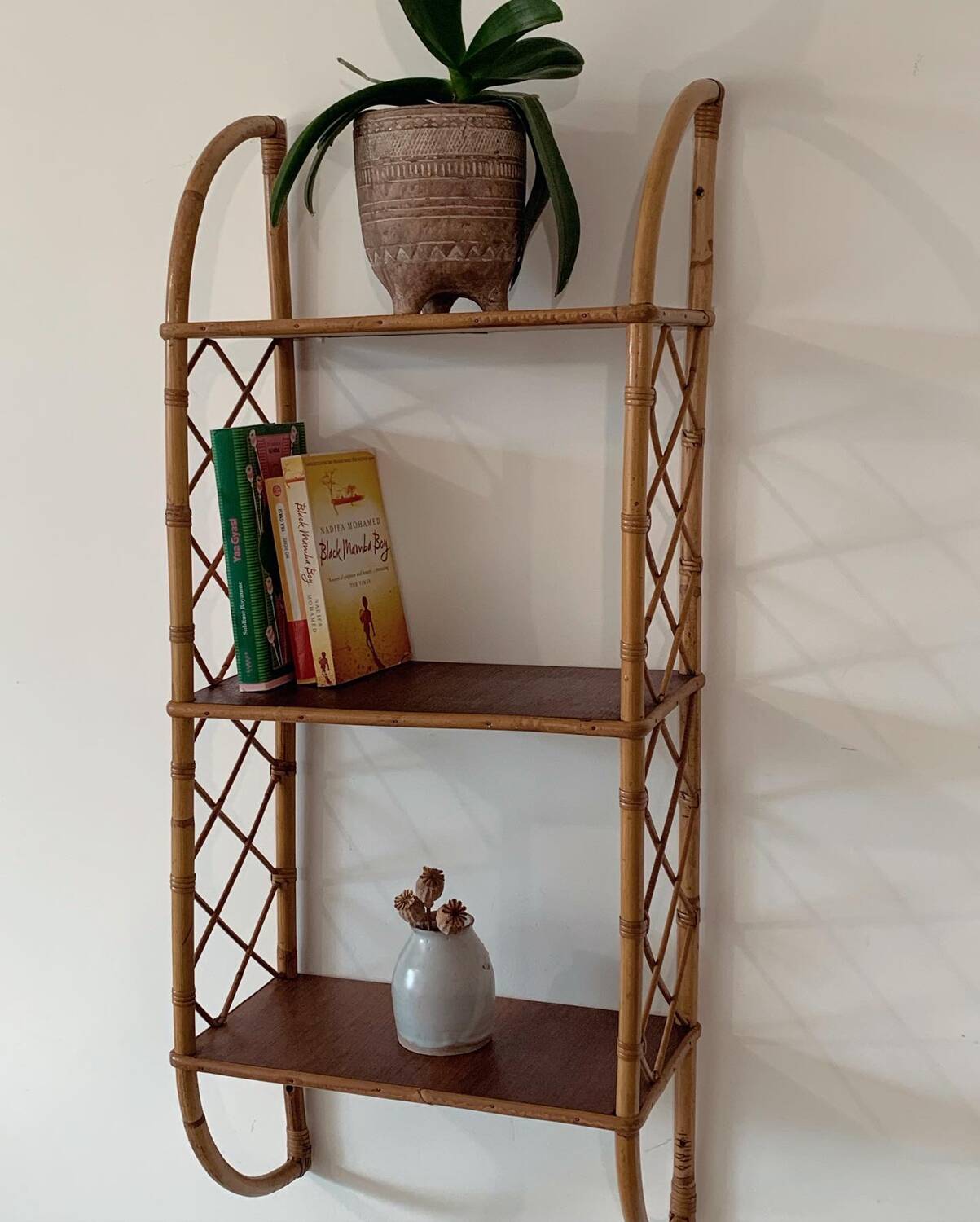 Vintage wall shelf in bamboo and wood