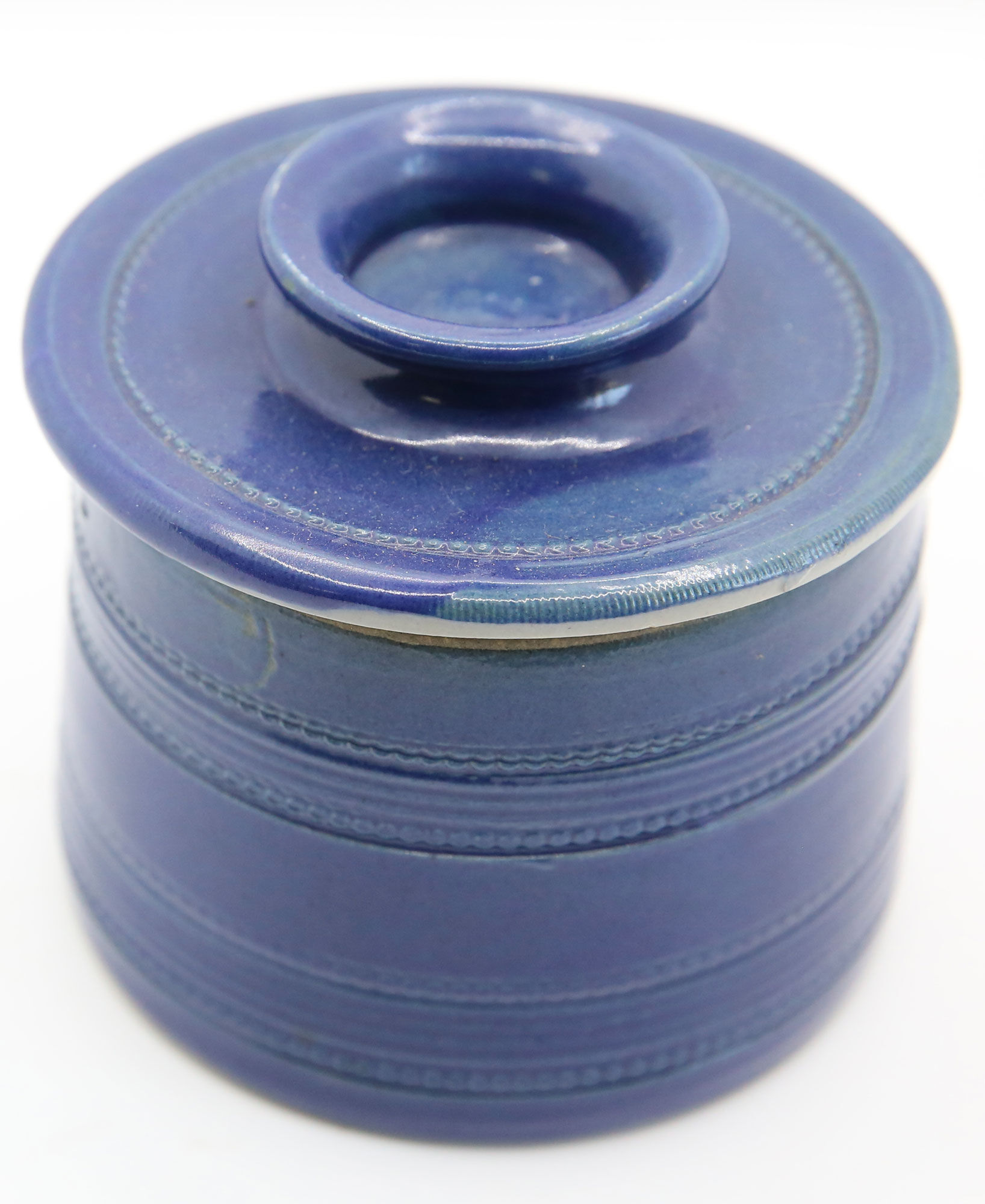 Beurrier à eau artisanal en grès émaillé bleu marine