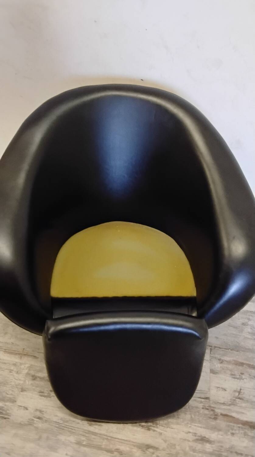 70s style swivel armchair