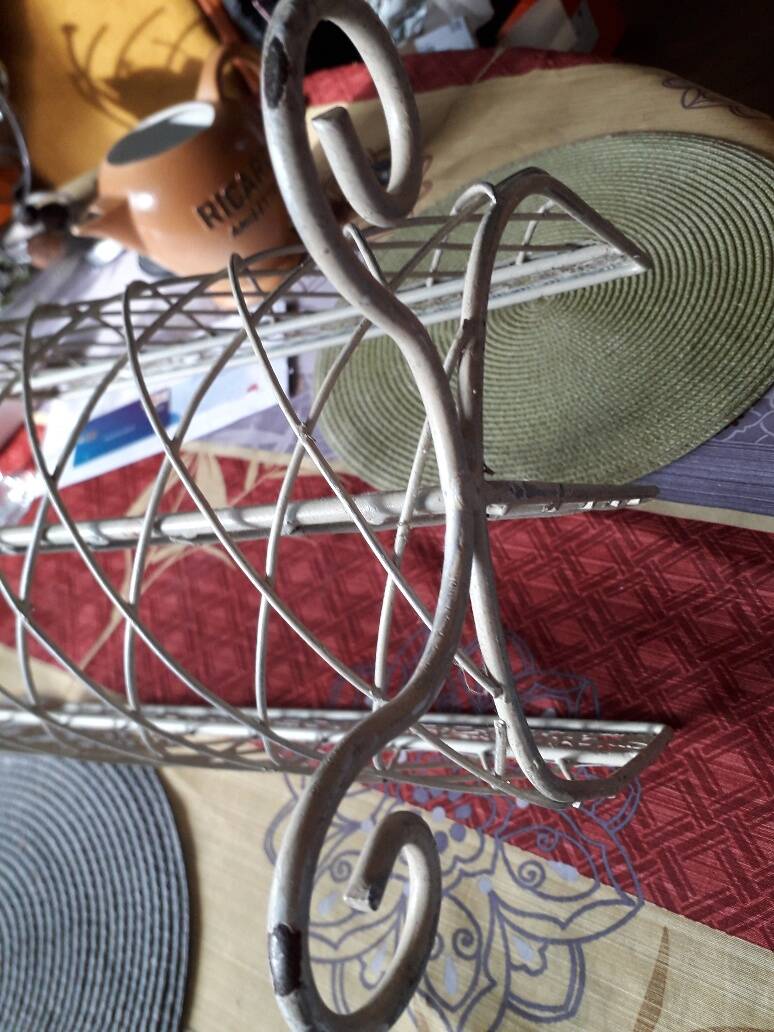 Magazine rack