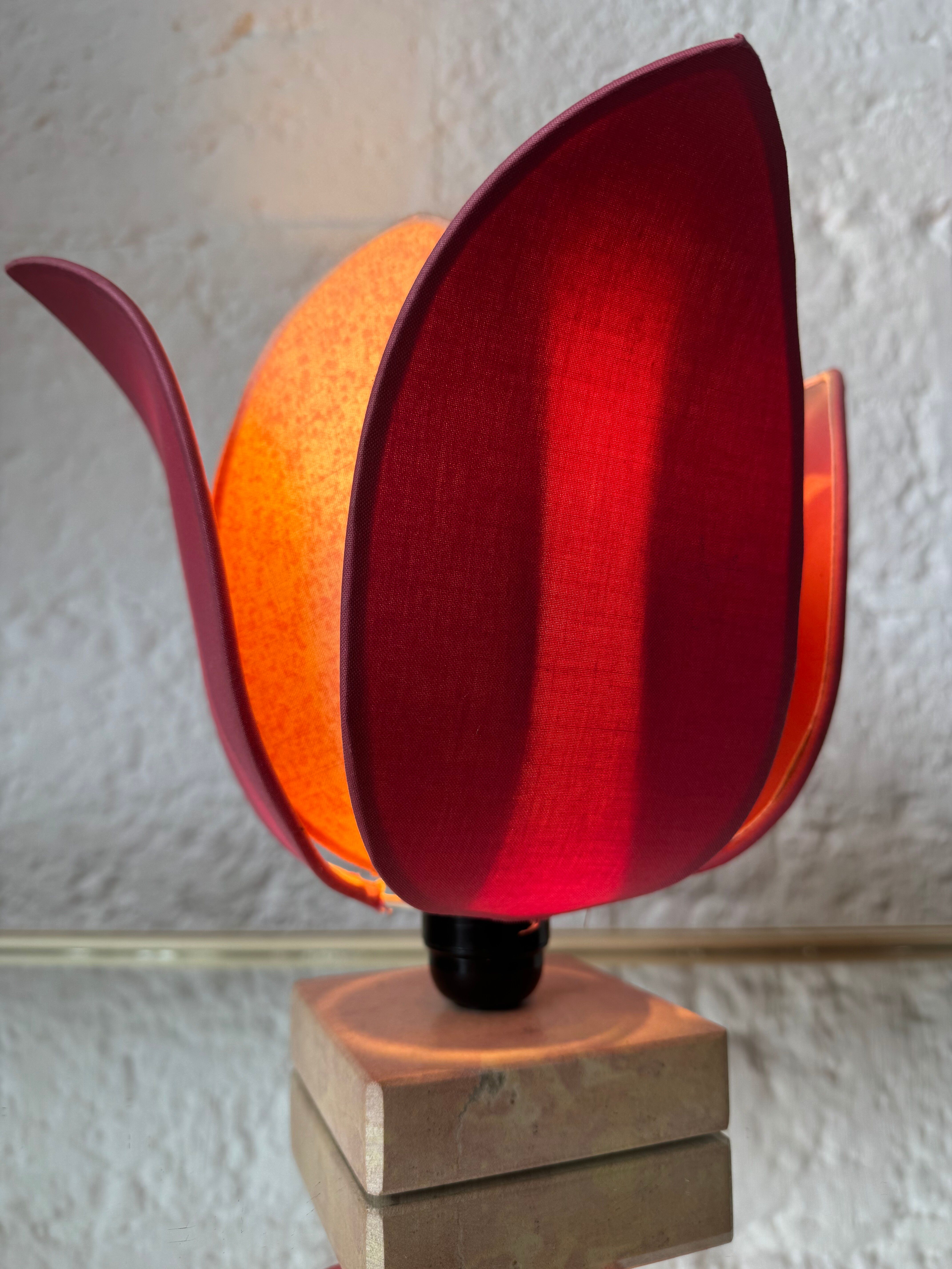 Vintage lotus flower lamp