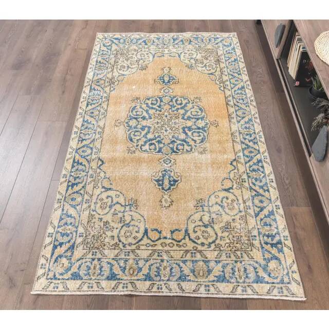 1970s Turkish Handmade Wool Kilim Rug 115x201
